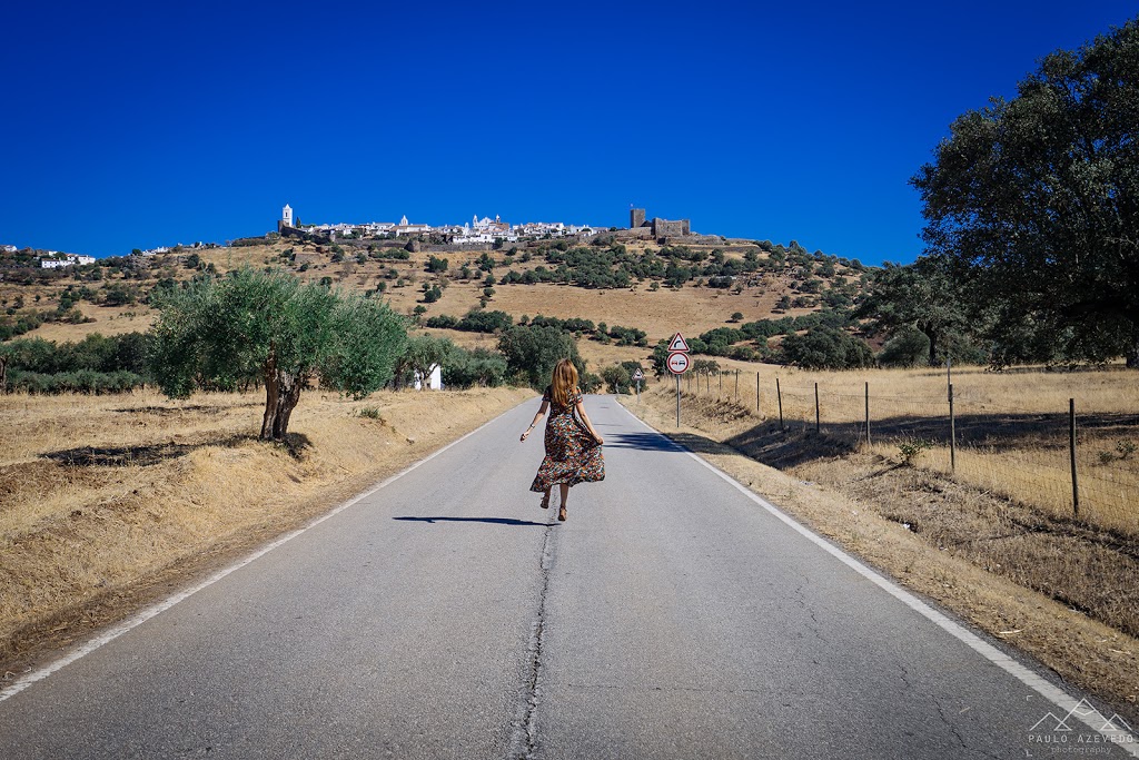 vista de monsaraz ao longe